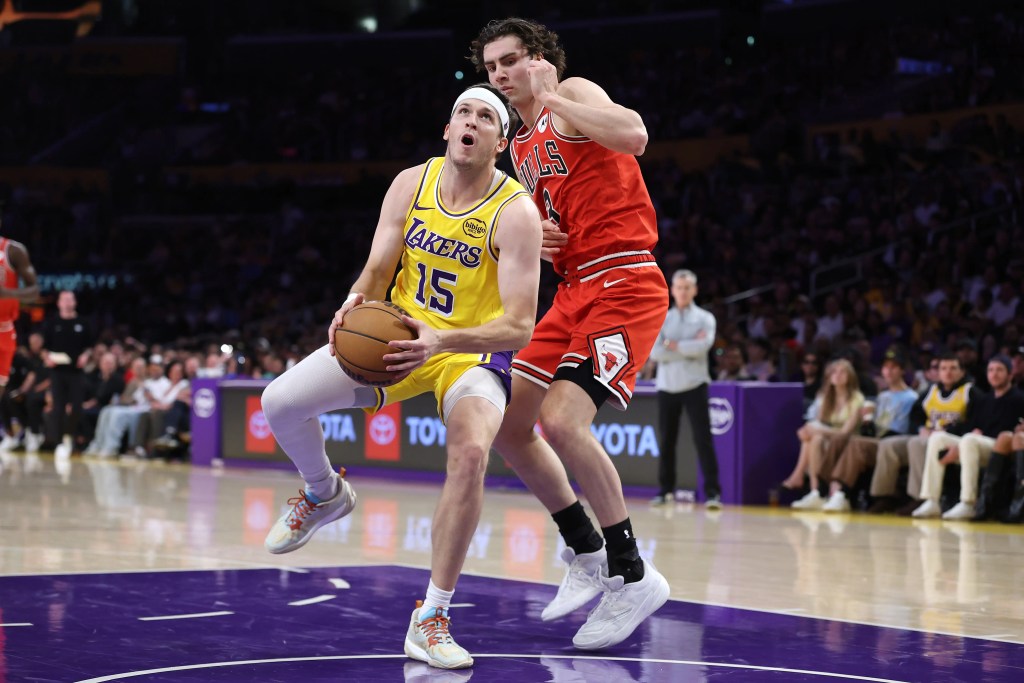 Luka Doncic Shines in Lakers Win Over Bulls